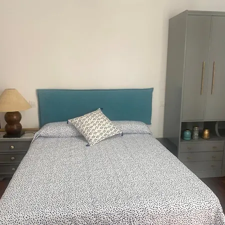 Apartment Pequena Sara Santander